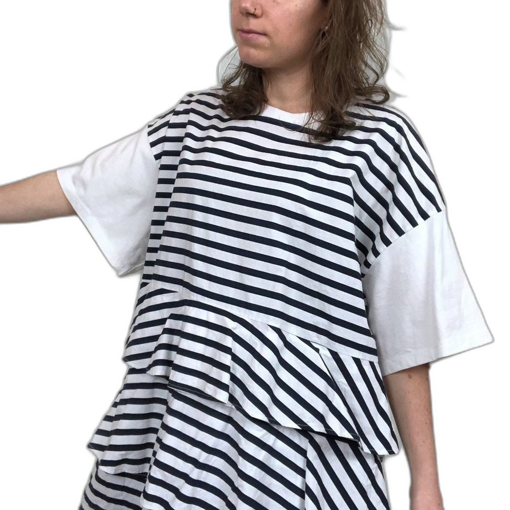 Zara Oversize Tiered Striped Navy White Tee Shirt